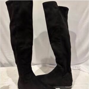 Brand New Stylish Over-the-Knee Boots (6.5)